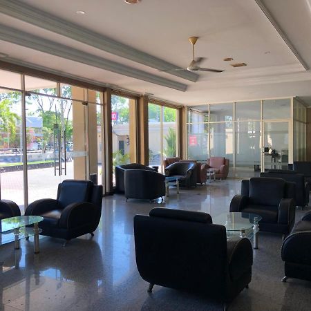 Hotel Sinar 3 Sedati Exterior foto